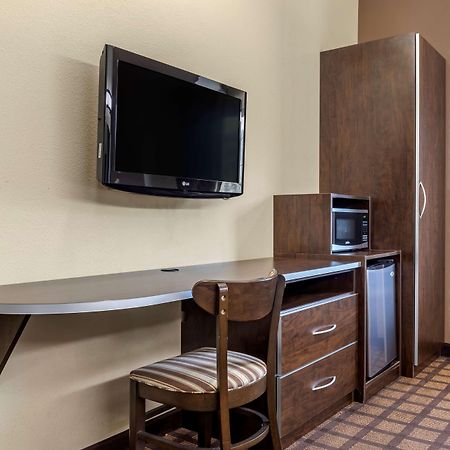 Microtel Inn & Suites Dillsboro/Sylva Екстериор снимка