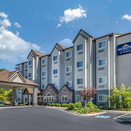 Microtel Inn & Suites Dillsboro/Sylva Екстериор снимка